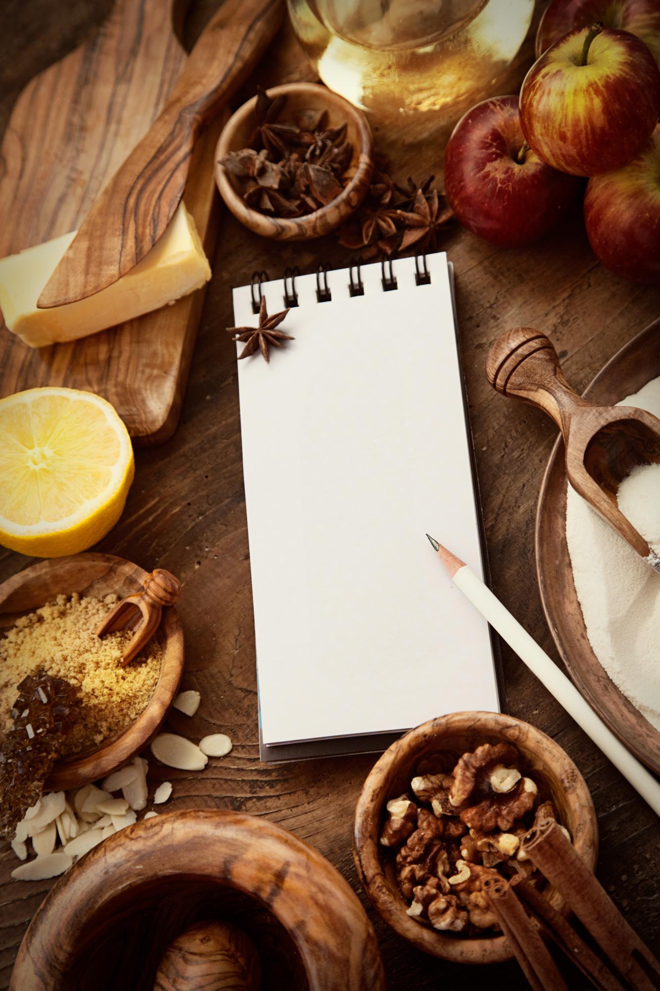 Piccolo set cucina con utensili editoriali